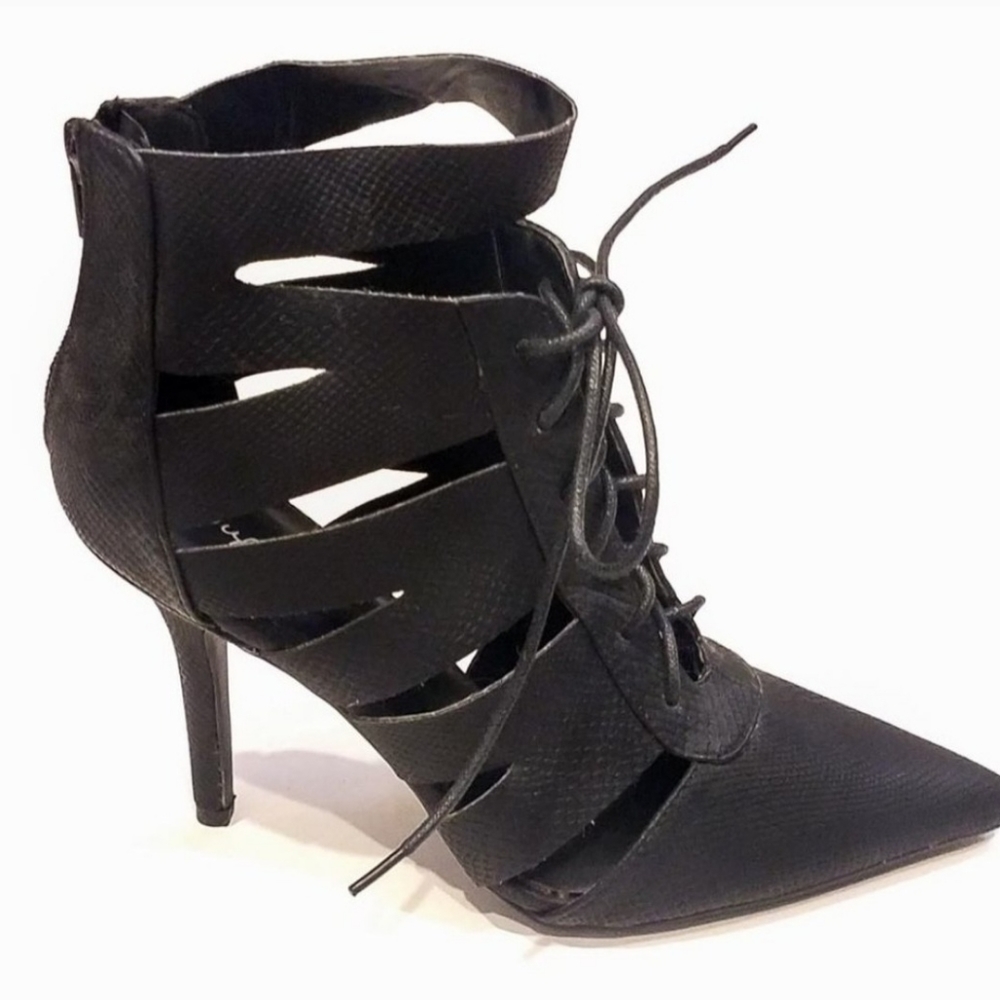 Qupid cut out lace-up pointed toe booties